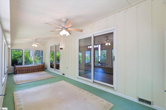 105 Derby Lane, Clinton, SC 29325