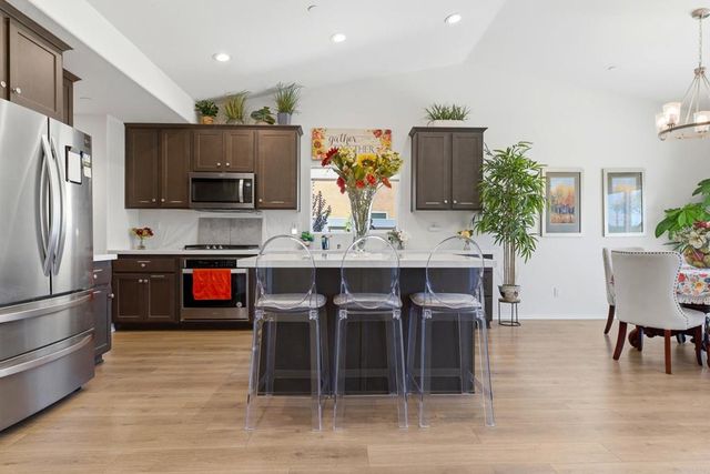 29852 Windmill Farms Rd, Winchester, CA 92596
