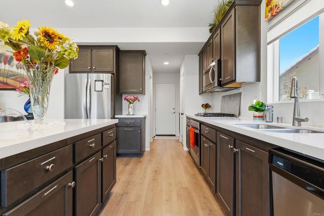 29852 Windmill Farms Rd, Winchester, CA 92596