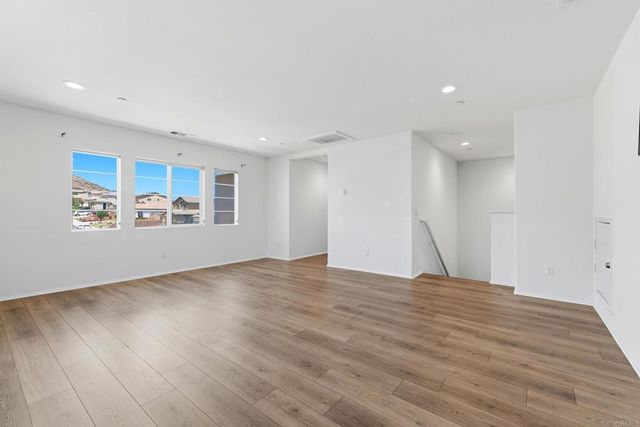 29852 Windmill Farms Rd, Winchester, CA 92596
