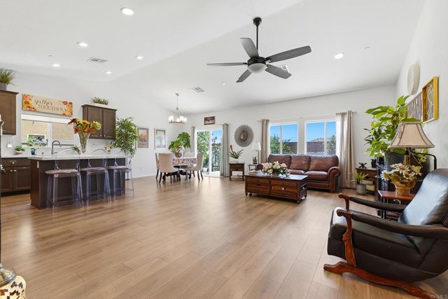 29852 Windmill Farms Rd, Winchester, CA 92596