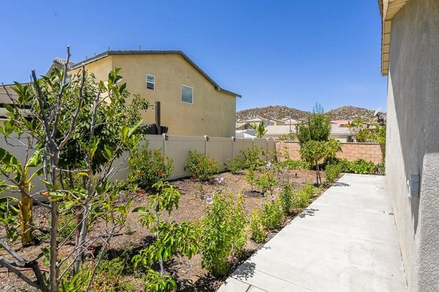 29852 Windmill Farms Rd, Winchester, CA 92596