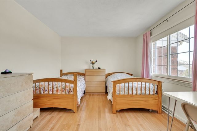 19 April Ln 19, Lexington, MA 02421