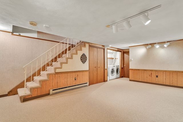 19 April Ln 19, Lexington, MA 02421