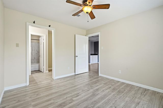 18800 Egret Bay Boulevard 1007, Webster, TX 77058