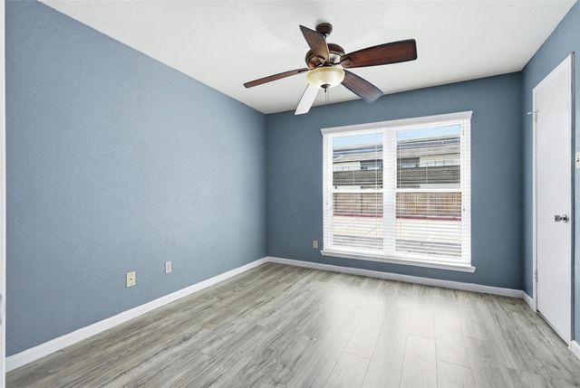 18800 Egret Bay Boulevard 1007, Webster, TX 77058