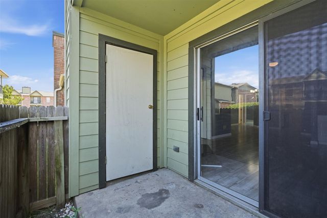 18800 Egret Bay Boulevard 1007, Webster, TX 77058