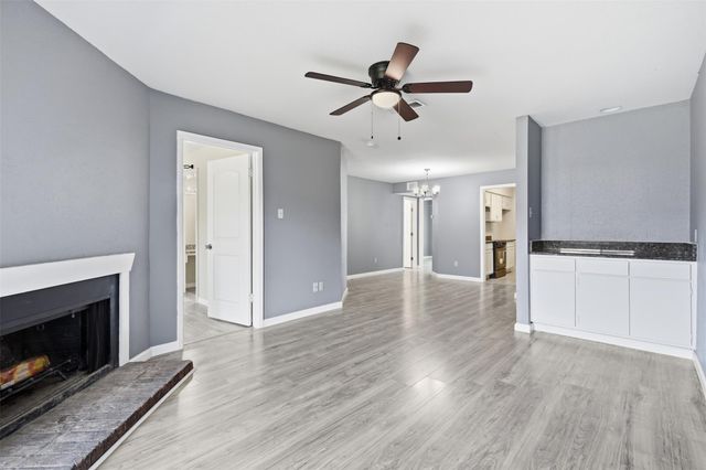 18800 Egret Bay Boulevard 1007, Webster, TX 77058