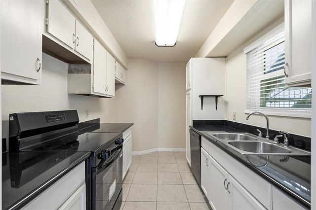 18800 Egret Bay Boulevard 1007, Webster, TX 77058