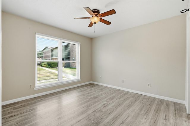 18800 Egret Bay Boulevard 1007, Webster, TX 77058