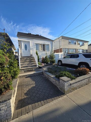 9712 159th Avenue, Howard Beach, NY 11414