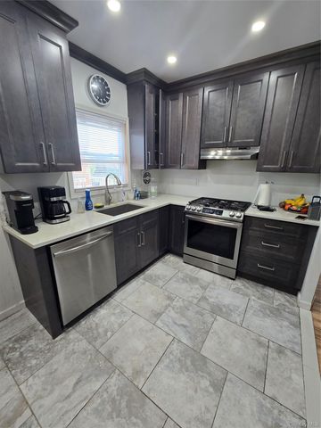 9712 159th Avenue, Howard Beach, NY 11414