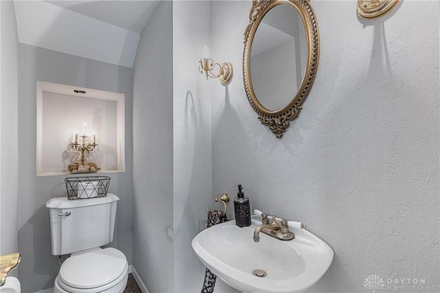 8375 N Montgomery County Line Road, Englewood, OH 45322