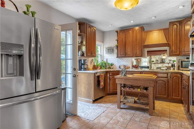 8375 N Montgomery County Line Road, Englewood, OH 45322