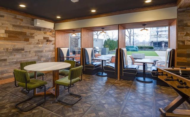 5600 N Sheridan Road 3D, Chicago, IL 60660