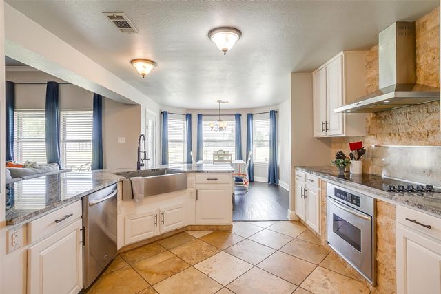 101 Springfield Lane, Red Oak, TX 75165