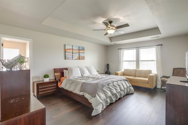 101 Springfield Lane, Red Oak, TX 75165