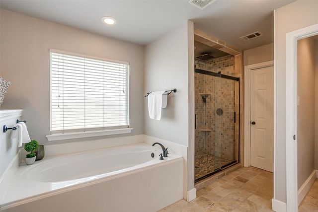 101 Springfield Lane, Red Oak, TX 75165