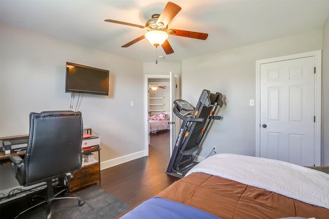 101 Springfield Lane, Red Oak, TX 75165