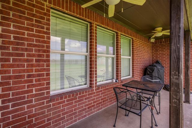 101 Springfield Lane, Red Oak, TX 75165