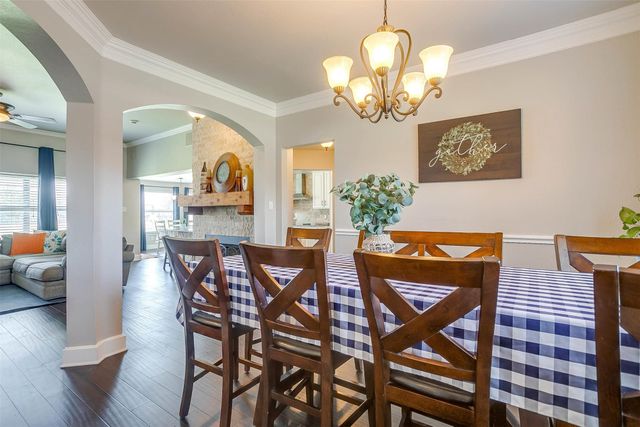 101 Springfield Lane, Red Oak, TX 75165
