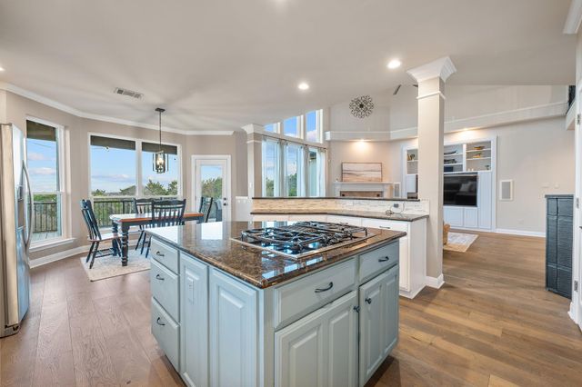 9708 Big View DR, Austin, TX 78730