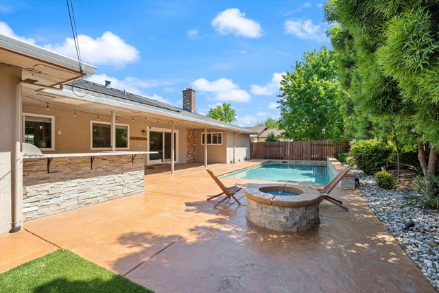 5808 O St, Sacramento, CA 95819