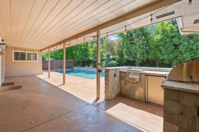 5808 O St, Sacramento, CA 95819