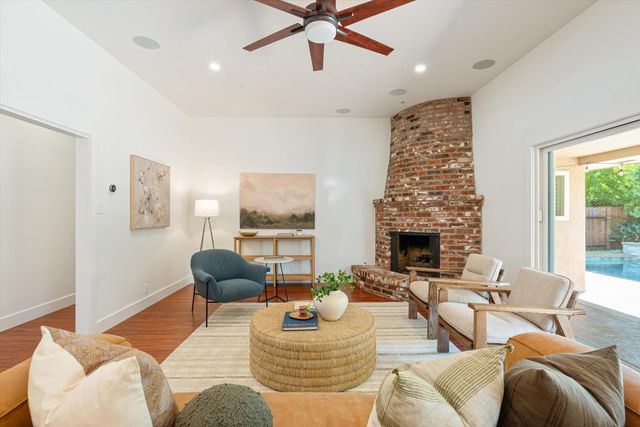 5808 O St, Sacramento, CA 95819