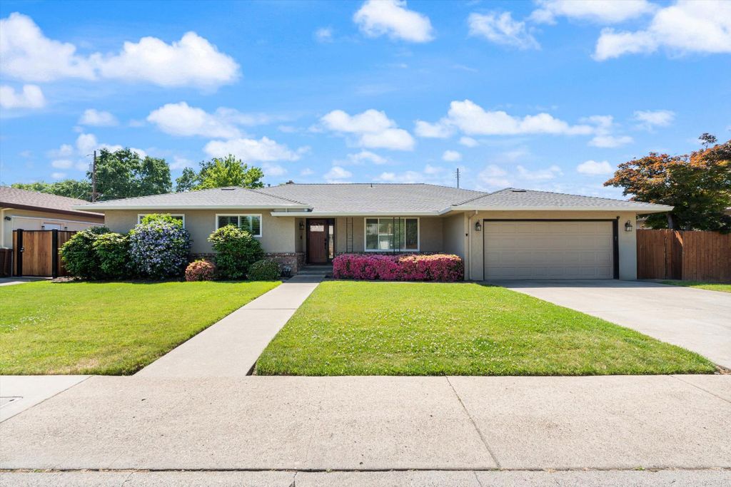 5808 O St, Sacramento, CA 95819