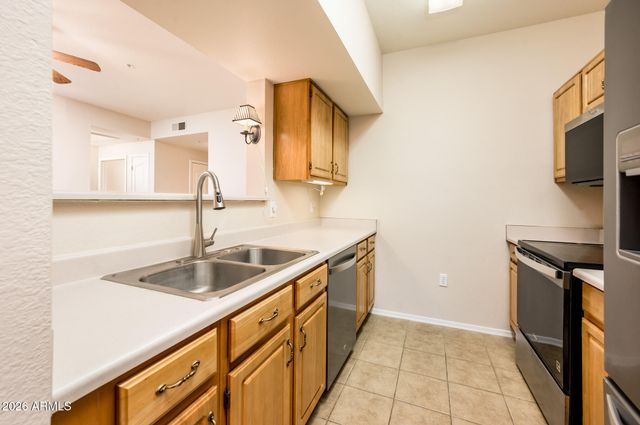 14950 W MOUNTAIN VIEW Boulevard 7104, Surprise, AZ 85374