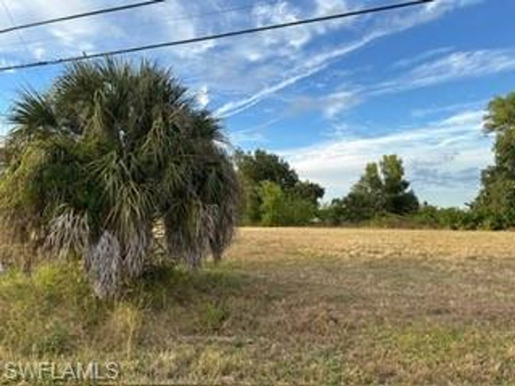 2137 NE 25th TER, CAPE CORAL, FL 33909 — photo 2