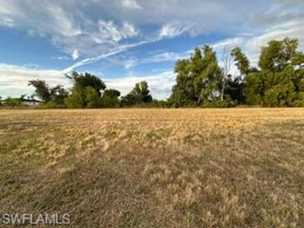 2137 NE 25th TER, CAPE CORAL, FL 33909 — photo 3