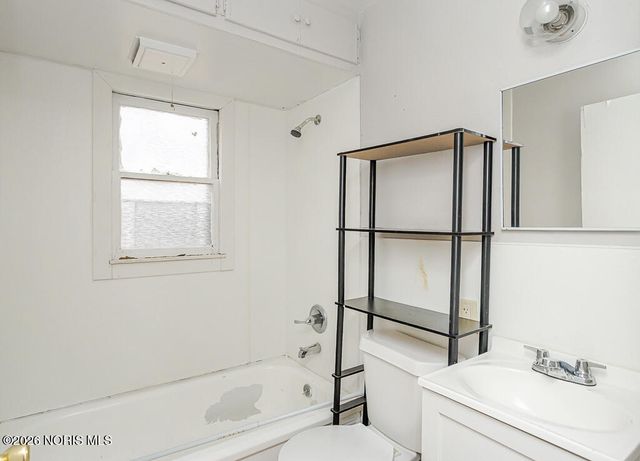 4244 N Lockwood Avenue, Toledo, OH 43612