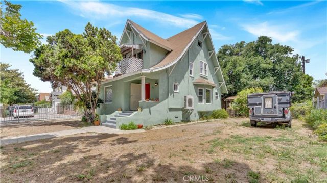 201 W 49th, Los Angeles, CA 90037