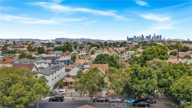 201 W 49th, Los Angeles, CA 90037