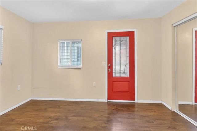 201 W 49th, Los Angeles, CA 90037
