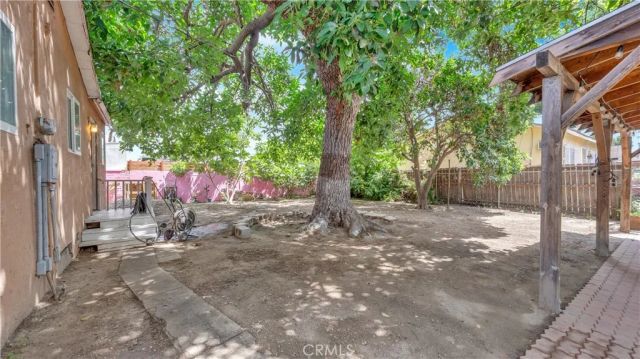 201 W 49th, Los Angeles, CA 90037