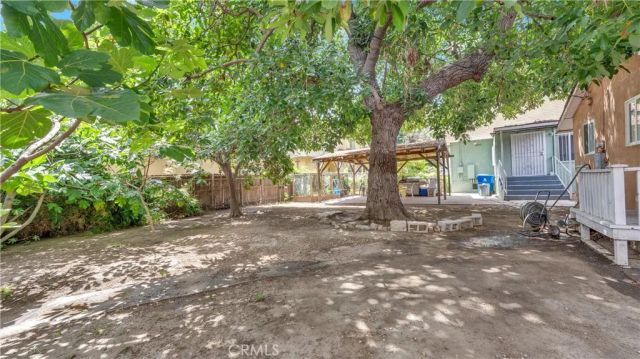 201 W 49th, Los Angeles, CA 90037