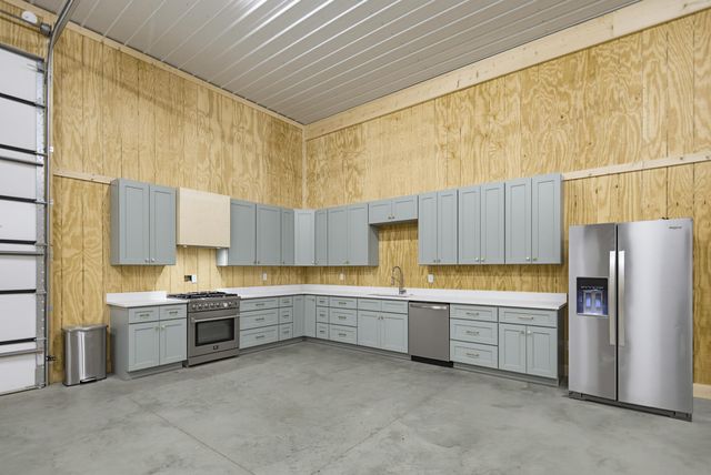 2640 OLD JACKSON RD, Somerville, TN 38068