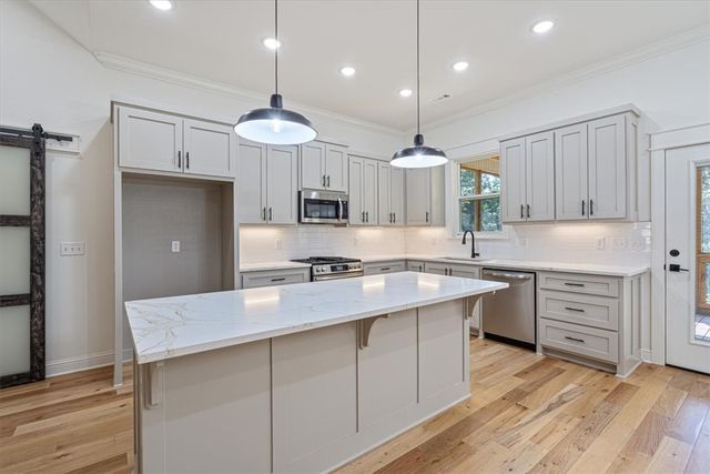48 Brentwood Drive, Bella Vista, AR 72715