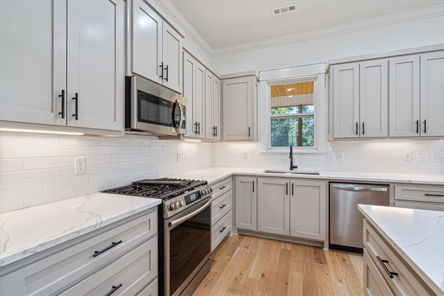 48 Brentwood Drive, Bella Vista, AR 72715