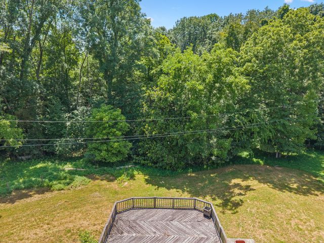 542 Woodland Dr, Clarksville, TN 37043