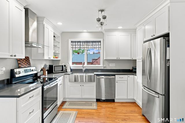 221 Water Street, Guilford, CT 06437