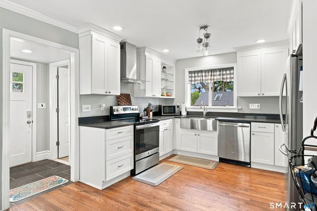 221 Water Street, Guilford, CT 06437