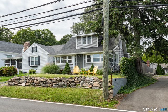 221 Water Street, Guilford, CT 06437