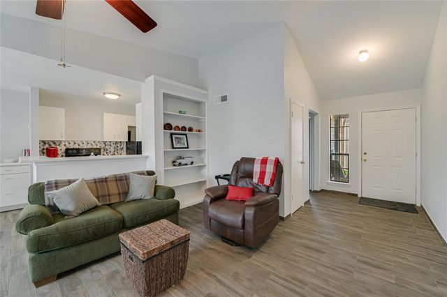 1601 FARO DR 2403, Austin, TX 78741