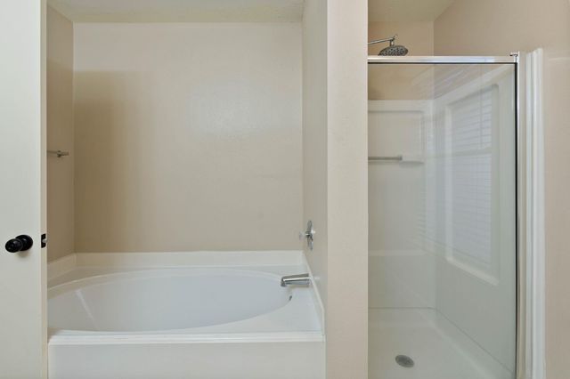 9915 Farrell Drive, Houston, TX 77070