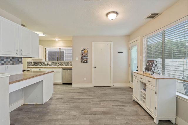 9915 Farrell Drive, Houston, TX 77070