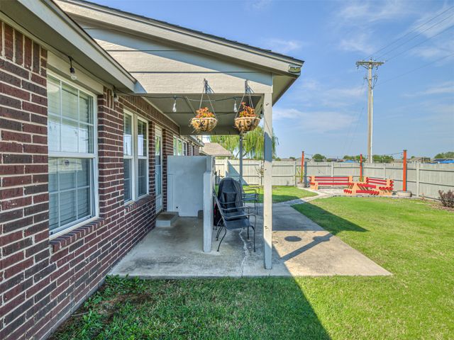 20745 E 45th Street S, Broken Arrow, OK 74014